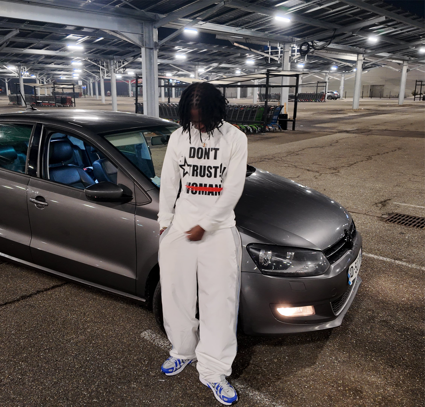 #DON'TTRUSTWOMEN LONGSLEEVE